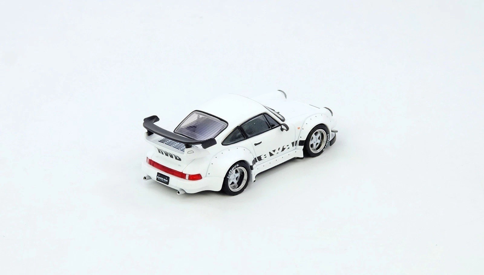 2026 INNO64 Diecast Con Madrid White Matt Matte PORSCHE 930 RWB #IN64-RWB930-DCM