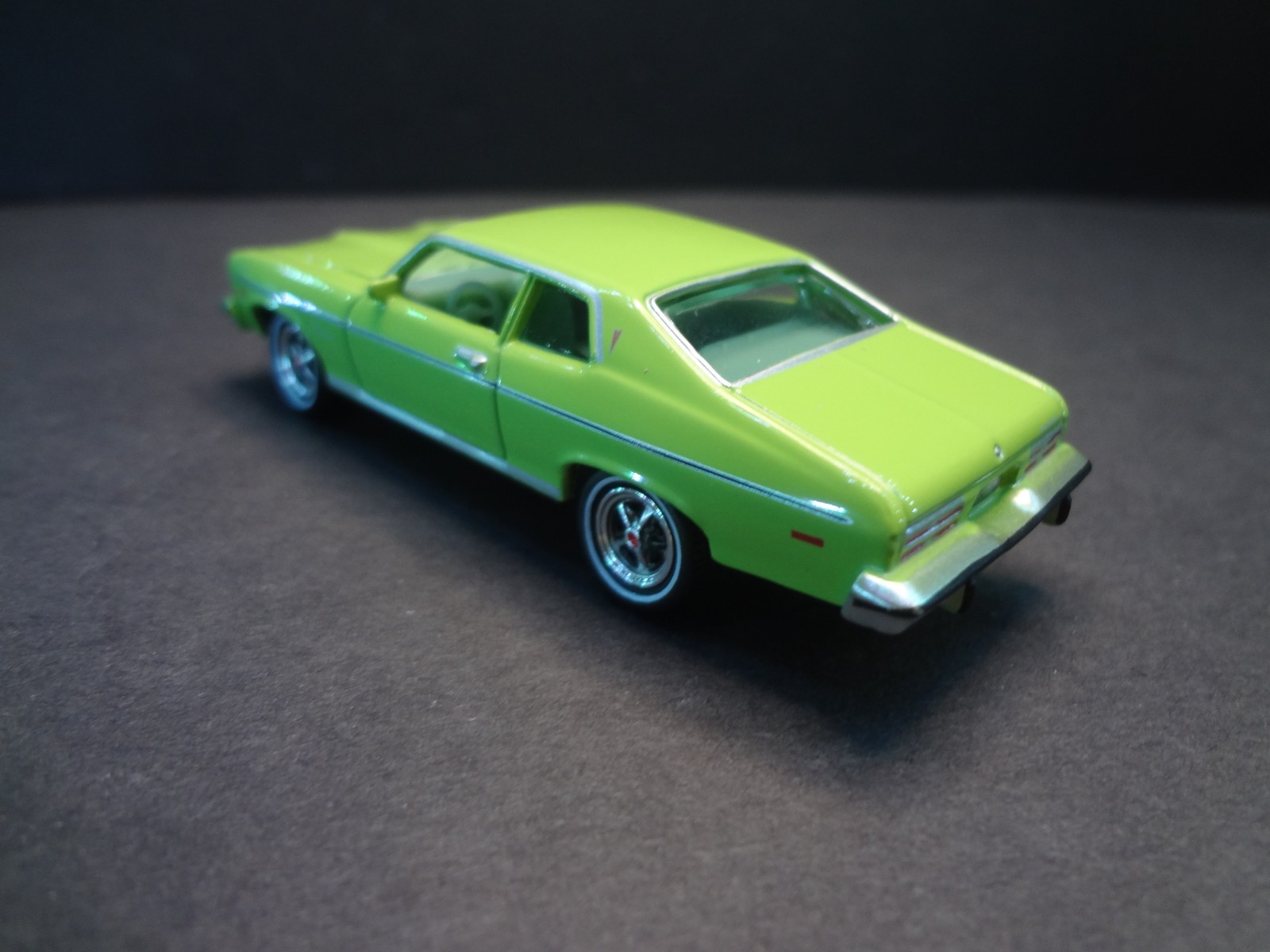 Johnny Lightning 1974 Pontiac Ventura green & bronze bundle – Loose 1:64