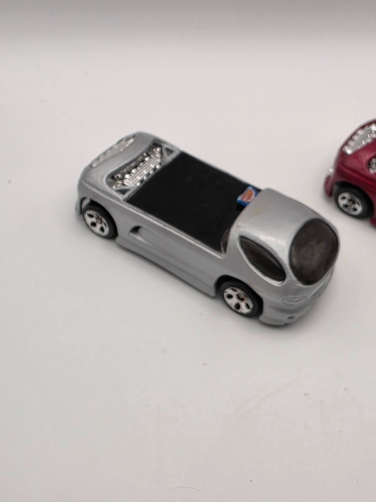 LOT OF DEORA II 1999 SILVER, MAROON, & DYED BLUE (LOT 17329)