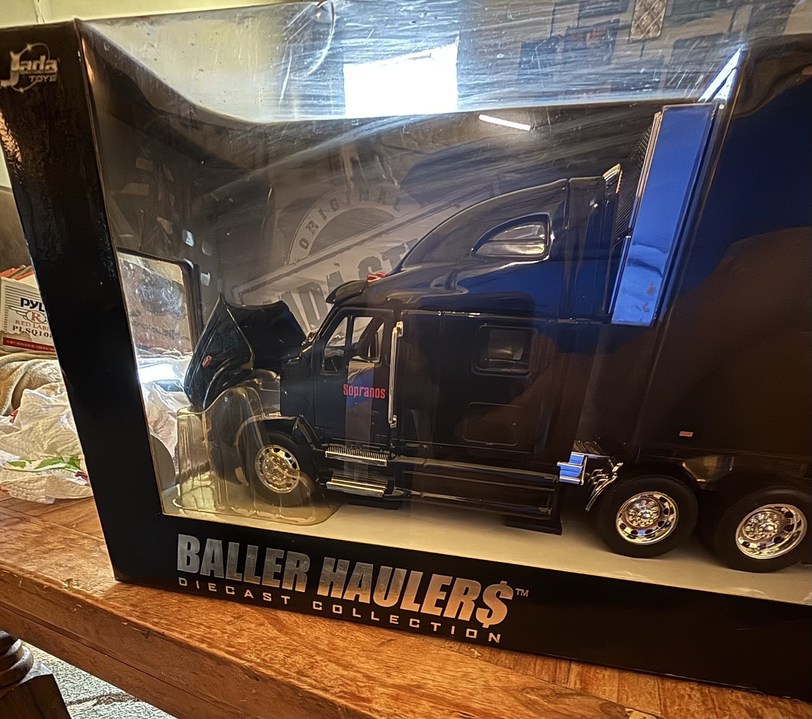 Baller Haulers Diecast Collection The Sopranos 18 Wheeler 1:32die Cast Metal