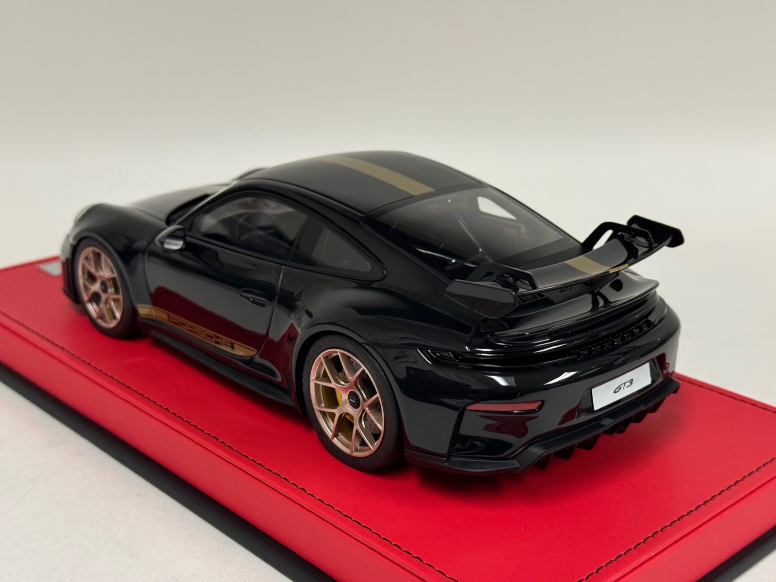 1/18 Ivy Porsche 911 GT3 992.1 in Black with Gold Stripe on Leather 20 pcs AB653
