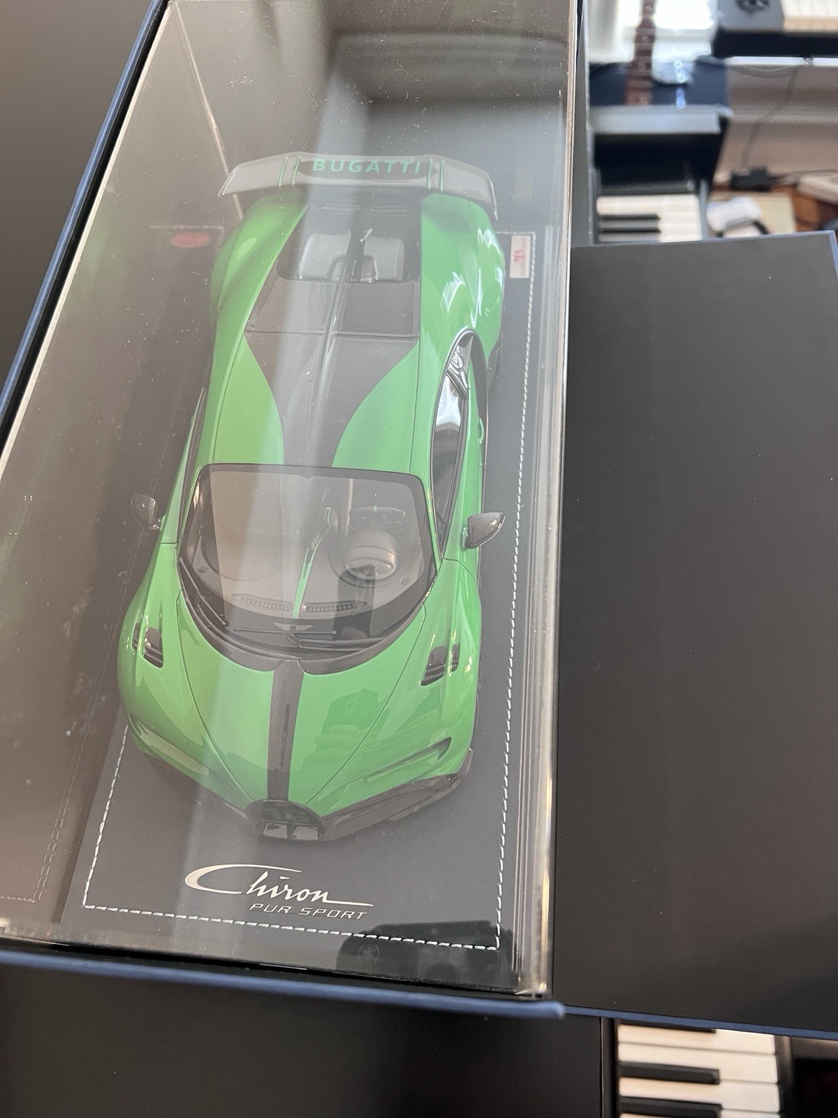 MR Bugatti Chiron Pur Sport Green