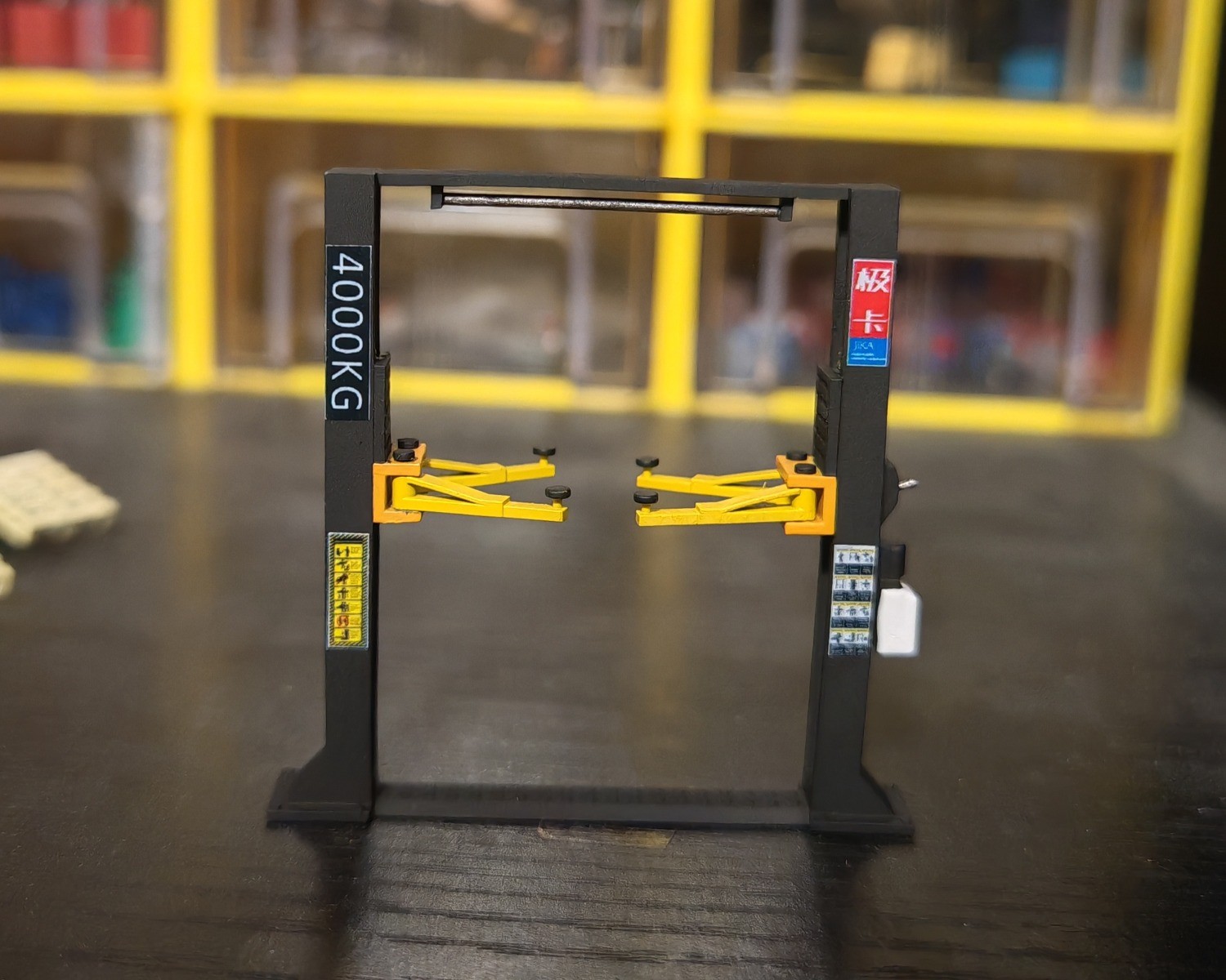 Diorama 1/64 Car Garage Lifter Model Repair Workshop Tools Scene Accessory Props