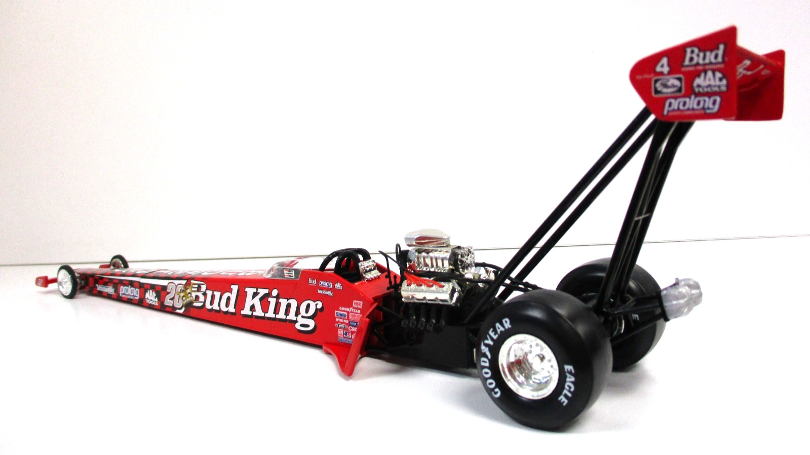 ACTION KENNY BERNSTEIN BUDWEISER KING 20TH ANNIVERSARY TOP FUEL DRAGSTER 1/24