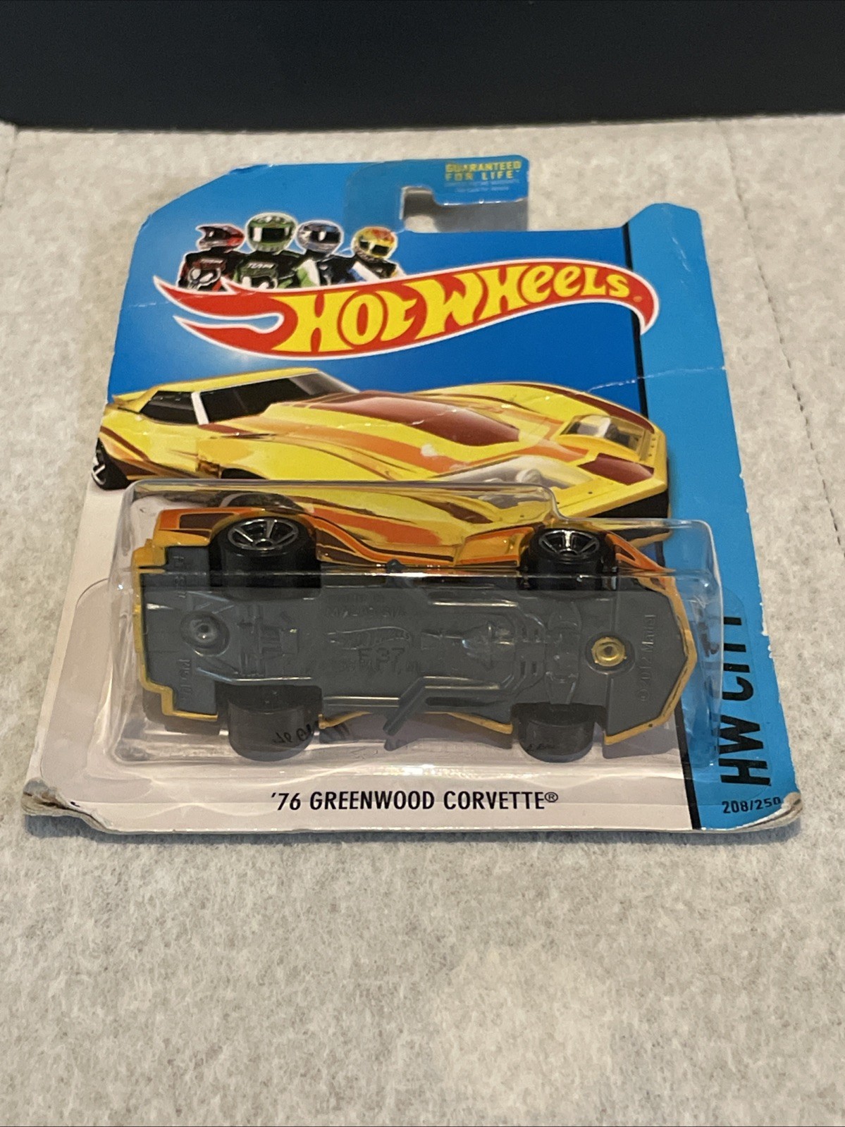 Hot Wheels HW Showroom ’76 Greenwood Corvette Sealed Yellow