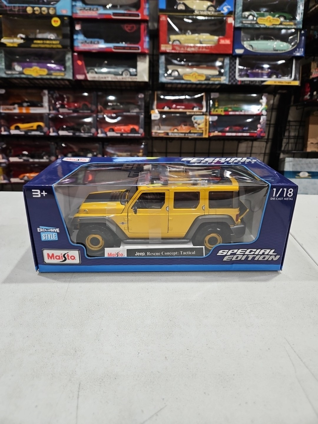 Maisto Jeep Rescue Concept Tactical, Gold 1/18 Scale Exclusive Style – 🇺🇸