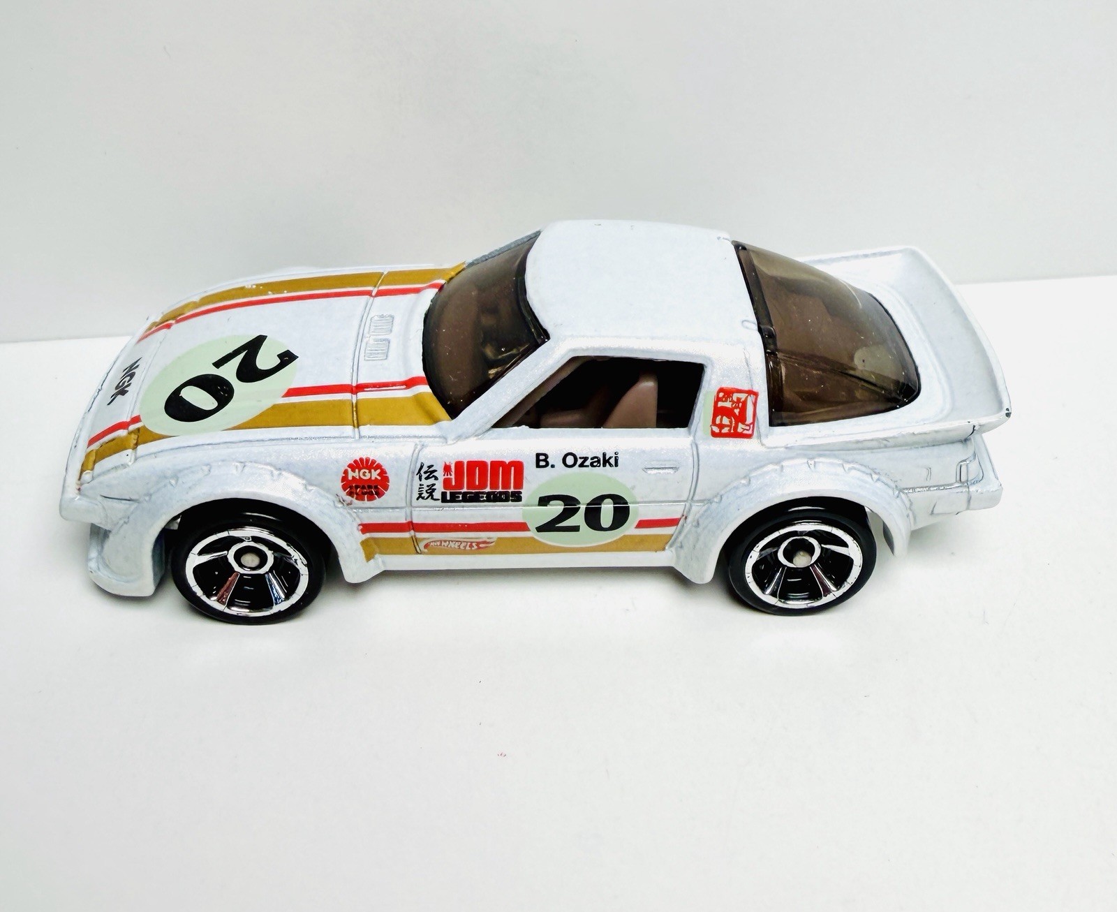 2012 Hot Wheels WHITE Mazda RX-7 Mystery Pack Super Speeders Kroger B Ozaki #20
