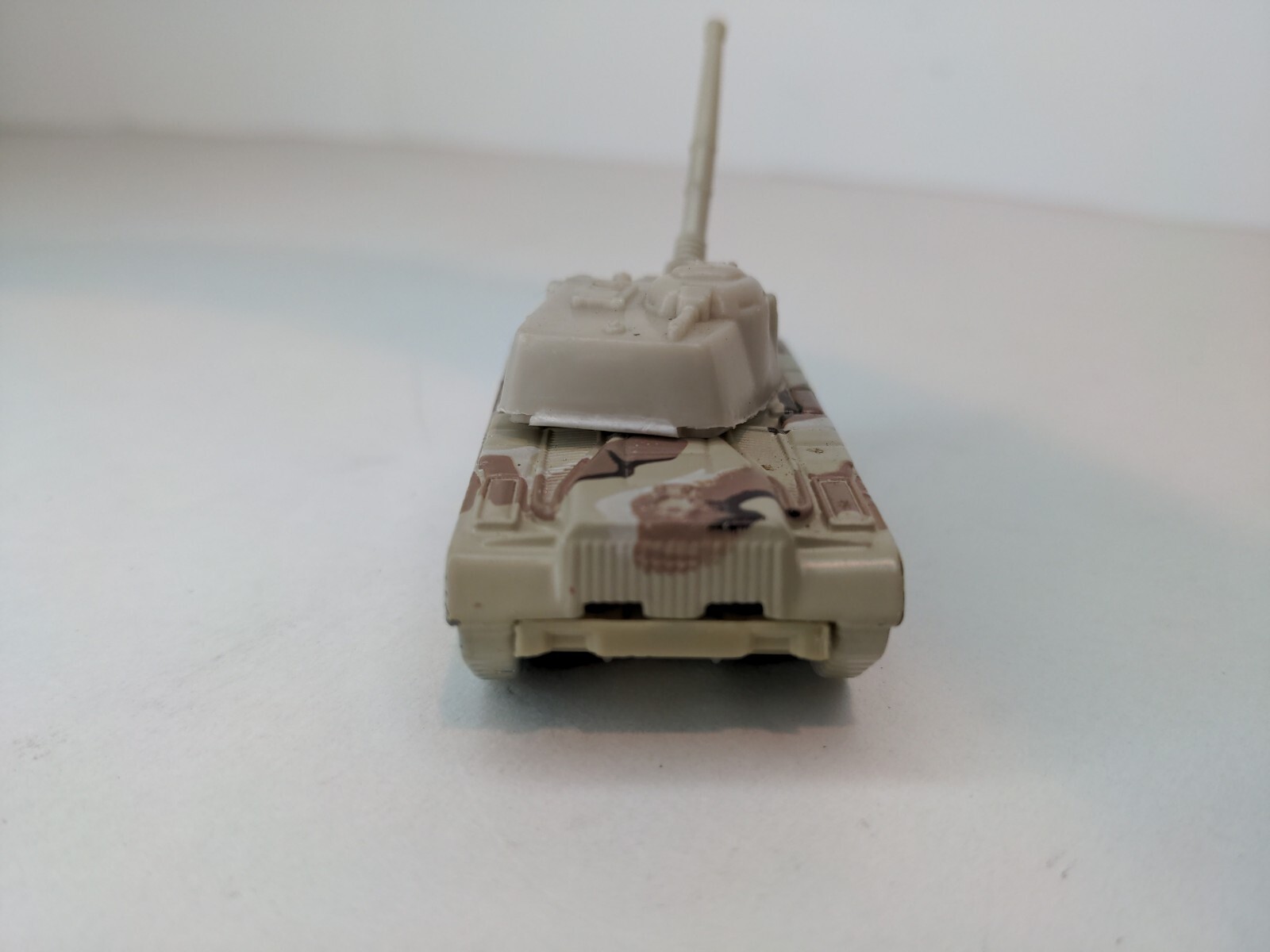 1974 HOT WHEELS-1/64 Diecast Tan/Desert US Camo Military Tank-Malaysia