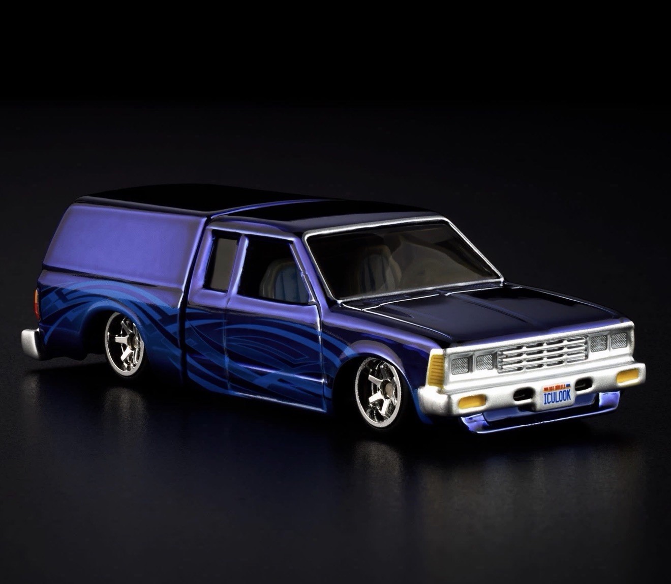 Hot Wheels RLC Exclusive 1/64 1986 Nissan 720 King Cab – Unopened