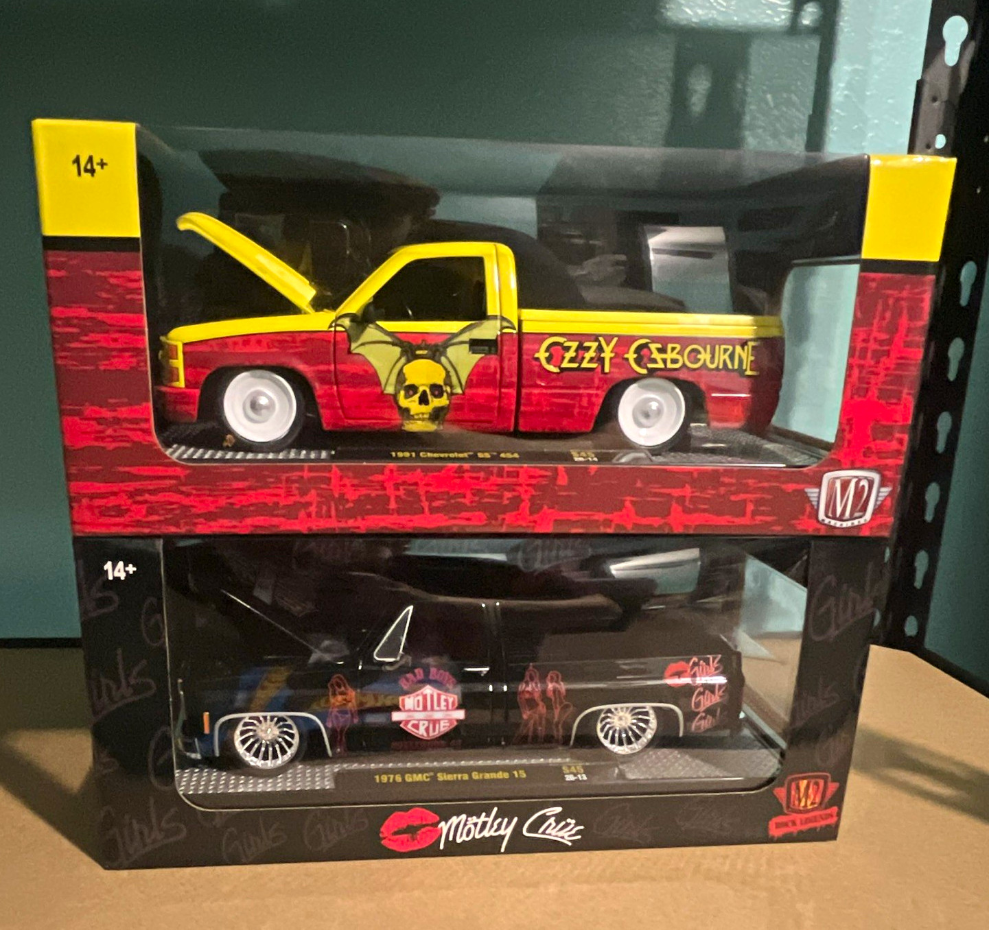 M2 Machines 1:24 1991 Chevrolet SS 454 Pickup Ozzy Osbourne and 1976 GMC Sierra