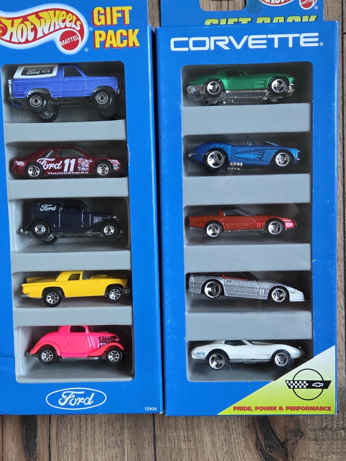 Hot Wheels 5 Gift Pack 60’s Muscle Cars, Classic Collection Corvette Lot Of 4