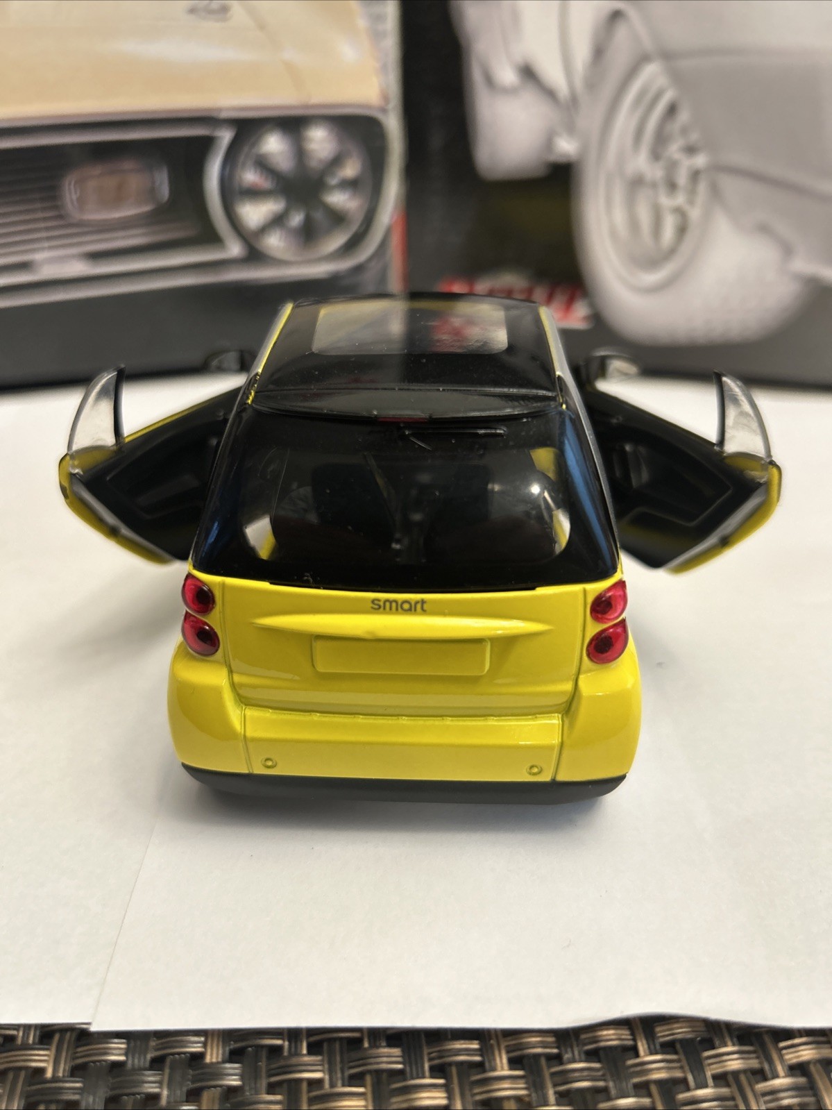 1:24 Ray Toys Smart Car Diecast Yellow