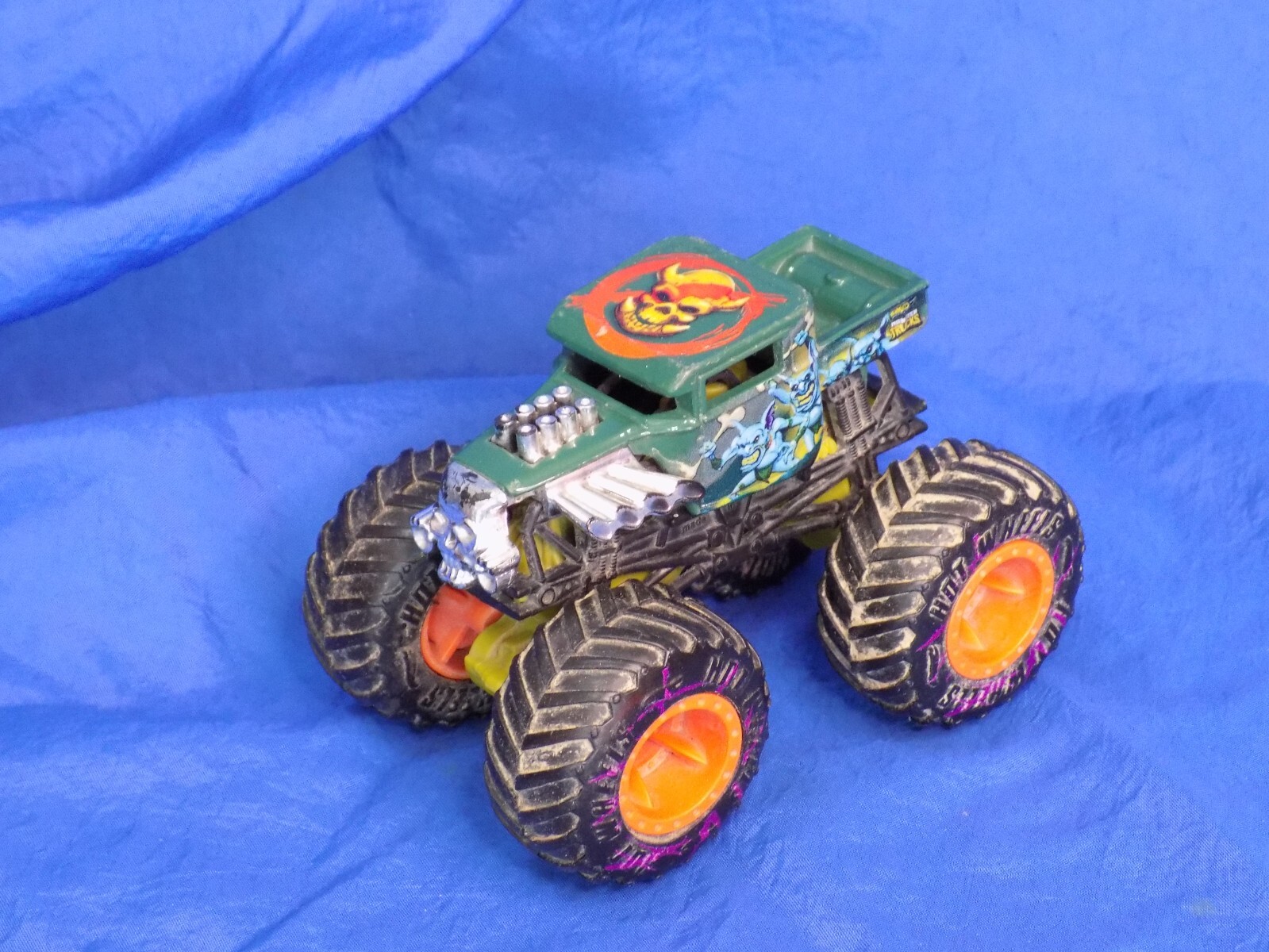 Hot Wheels Monster Jam Monster Truck Lot x 3 w/ Bone Shaker 5 Alarm HW Delivery