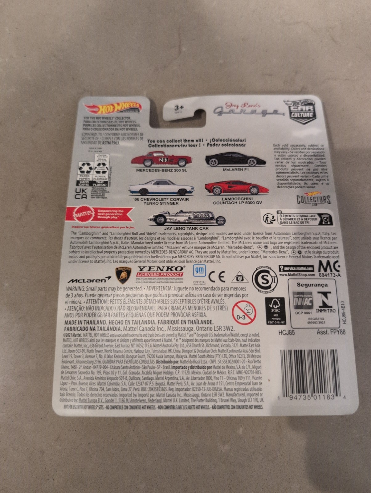 Hot Wheels Premiums Tank Car – Silver (HCJ85)