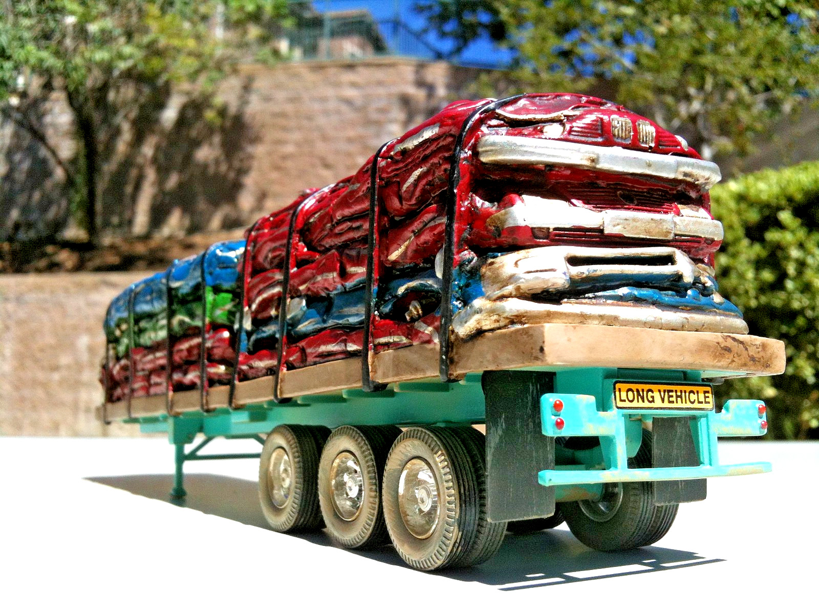 Corgi Heavy Haulers International Transtar with Crushed Car Load 1:50 Scale