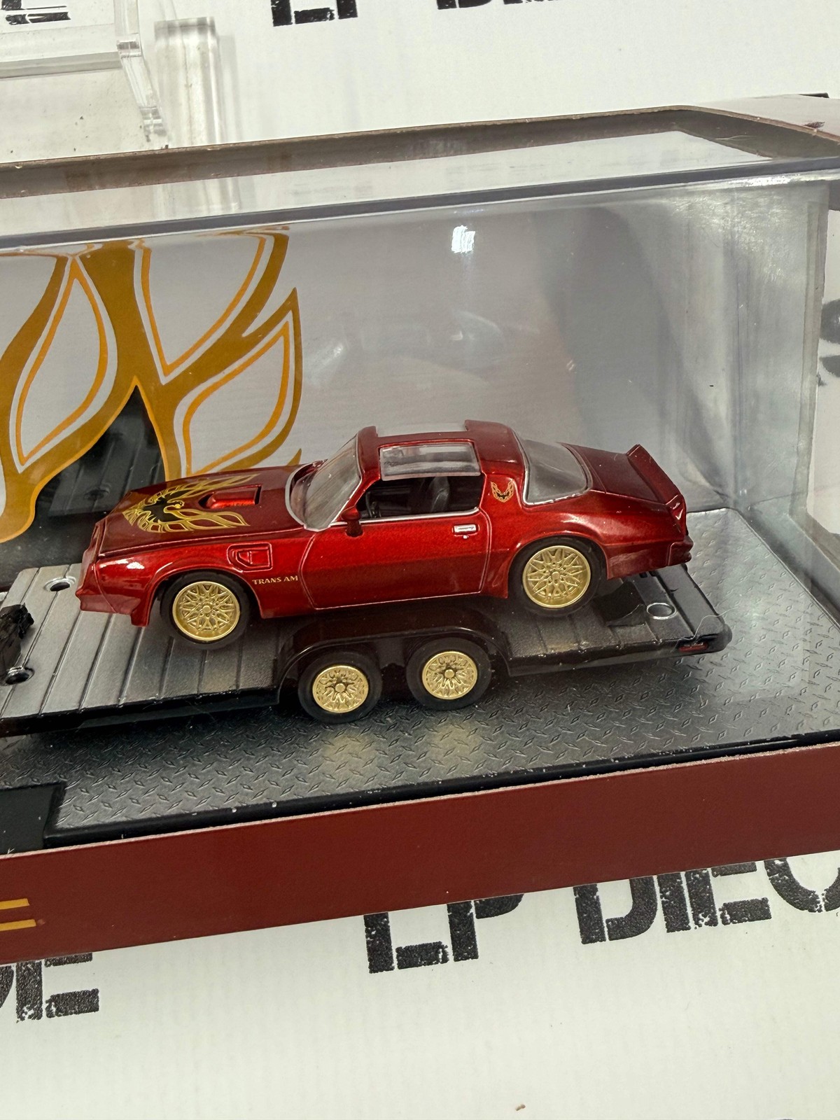 M2 Haulers 1977 GMC Sierra 3500 & Pontiac Firebird Red 1:64 Diecast