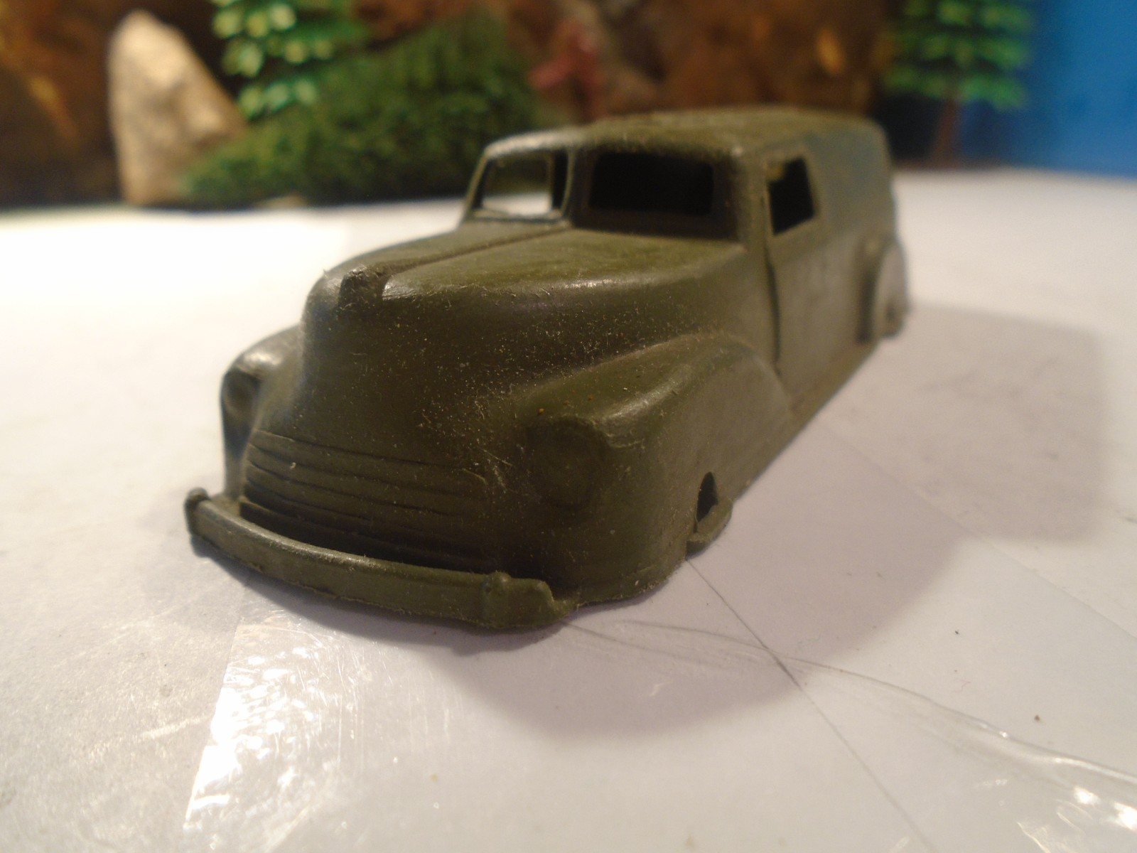 PYTON PRODUCT 1/47 O SCALE VINTAGE SOFT PLASTIC DELIVERY TRUCK, PARTS 1-187-1