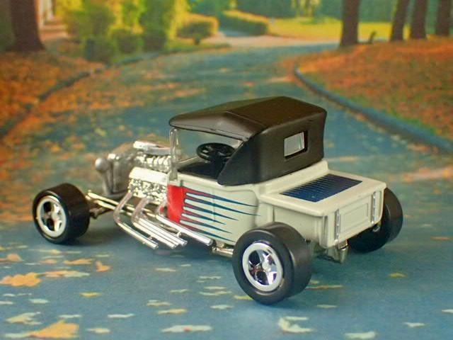 Hot Rod 1923 Ford Model-T Blown Flathead V8 Pickup 1/64 Scale Limited Edition W