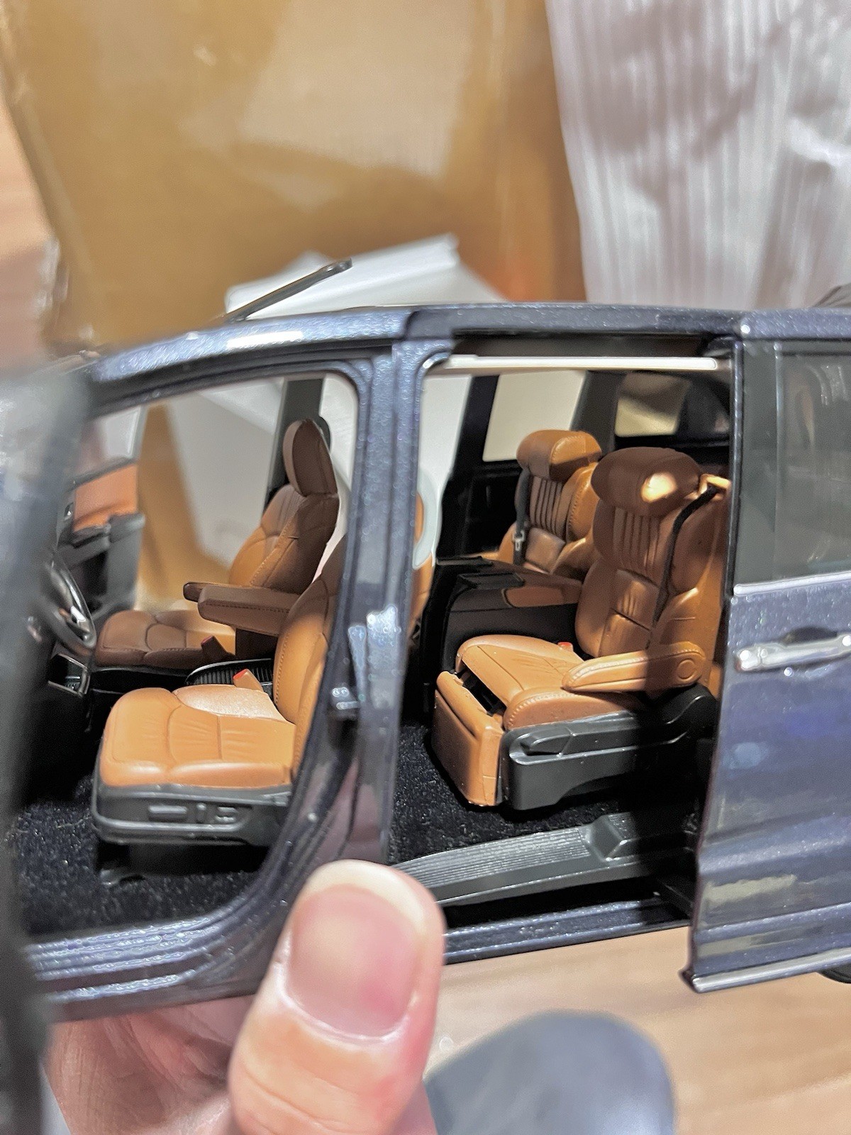 1:18 Scale Honda Odyssey Absolute EX Black Edition Blue Diecast Model W/ Base