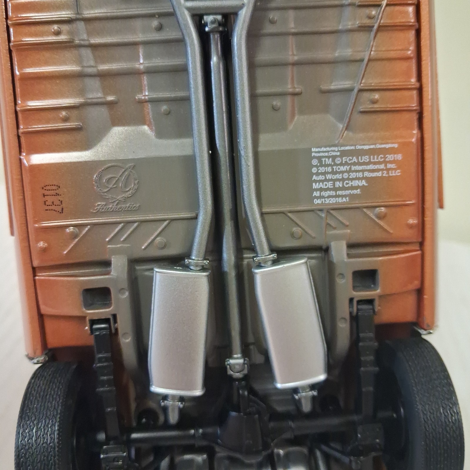 AUTO WORLD 1/18 Diecast BRONZE 1968 DODGE CHARGER R/T SPECIAL 1 OF 1002 Copper
