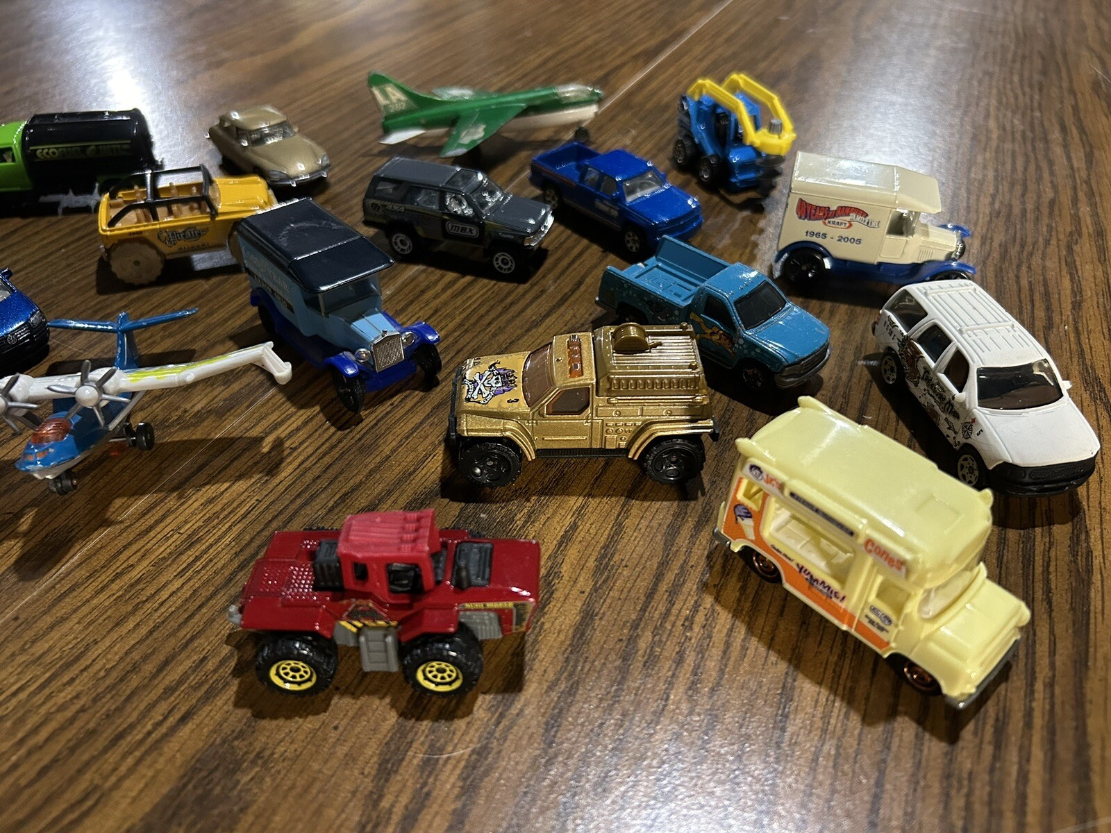 Matchbox ONLY Loose Random Lot Of 16 Cars Trucks Planes Tractor Various Years
