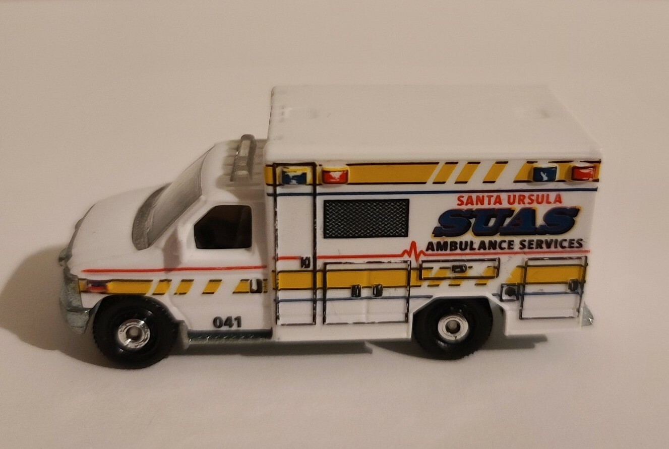 Matchbox Ford E-350 E350 Ambulance Santa Ursula SUAS 2009 MB944 EMS car diecast