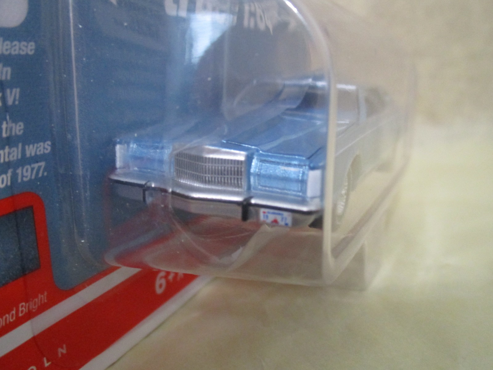 Auto World 1977 Lincoln Continental Mark V Blue 1:64 Diecast w/ Rubber Tires