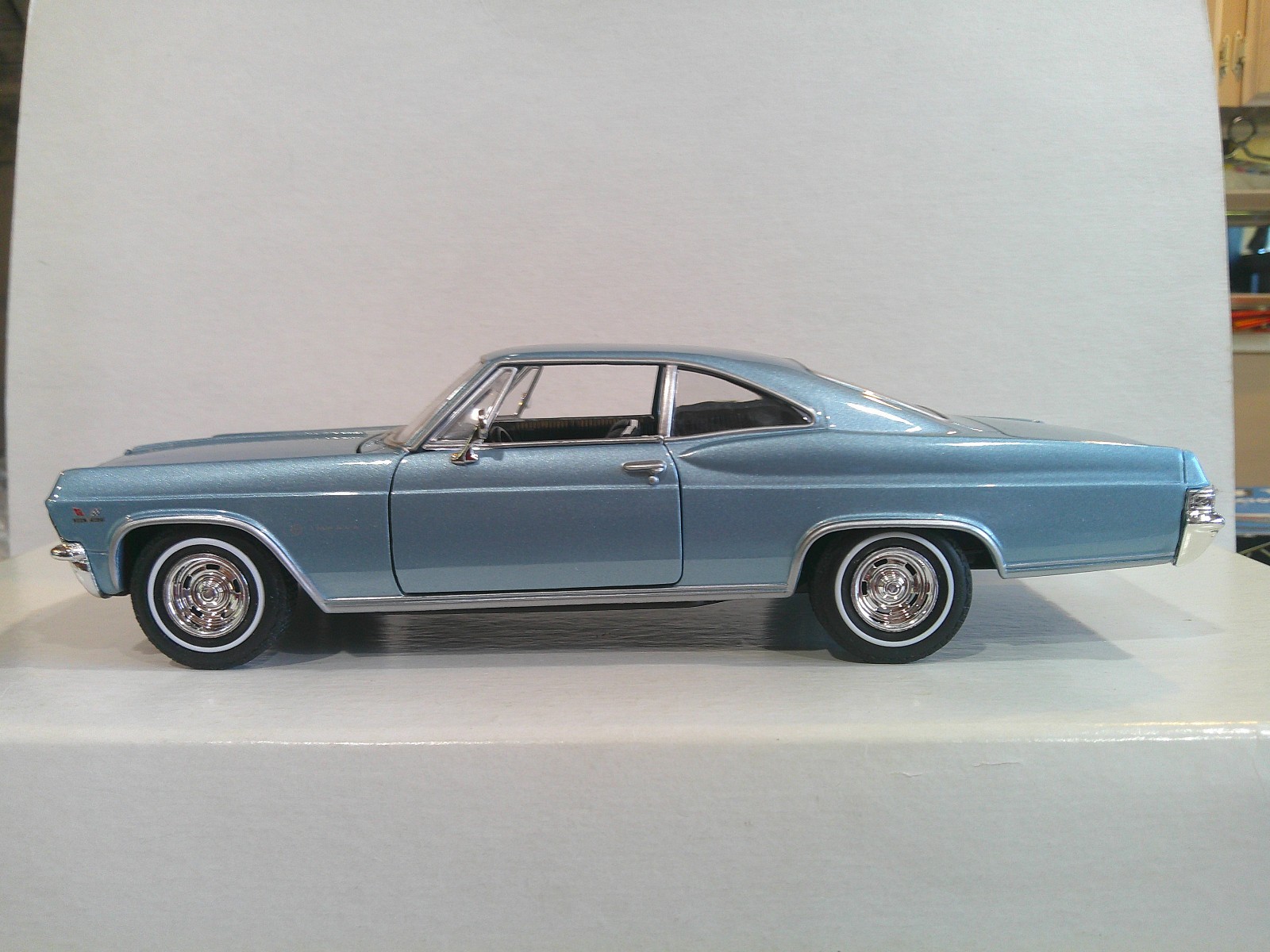 WELLY 1965 Chevrolet Impala SS 396 About 1/25 Scale Metallic Light Blue VG