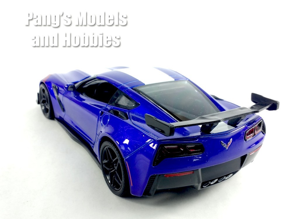 2019 Chevrolet Corvette C7 ZR1 1/24 Scale Diecast Model by Showcasts – BLUE