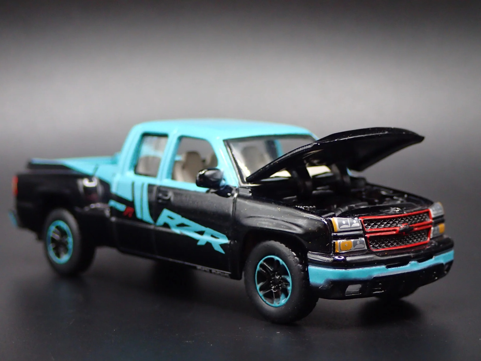 2003-2006 CHEVY CHEVROLET SILVERADO TRUCK SS CATEYE 1:64 SCALE DIECAST MODEL CAR