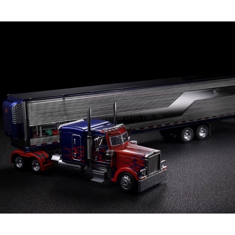 596 1:64 Peterbilt Optimus Prime Truck 2025 HEC Limited Edition Set Last One
