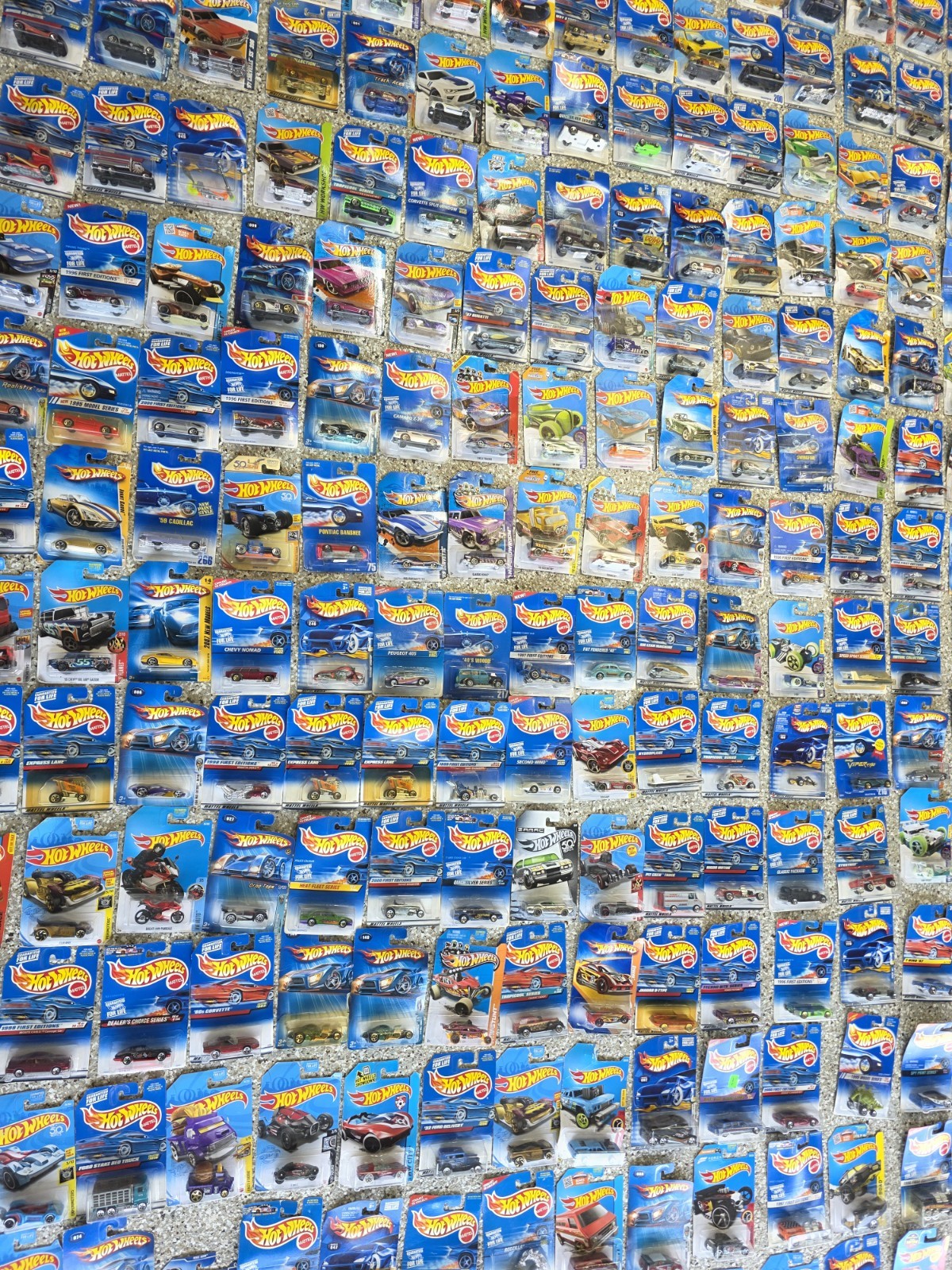380 Hot Wheels Diecast Car Lot Mixed Collection 1990s 2000s 2010s 2020s Cars