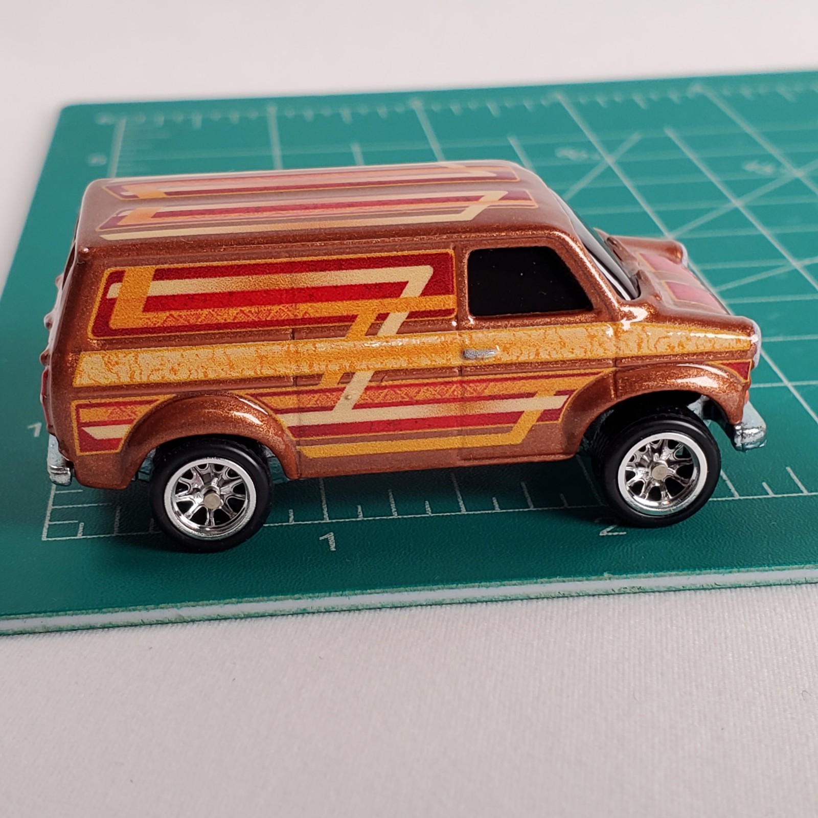 Hot Wheels Premium 2024 HW Boulevard #109 Ford Transit Supervan Real Riders