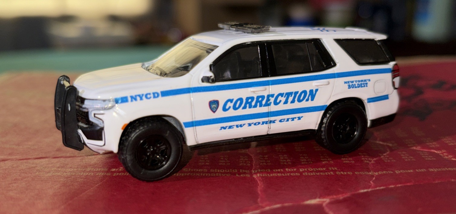 1/64 Kitbash Chevy Tahoe NYCD New York City Corrections Department Transport