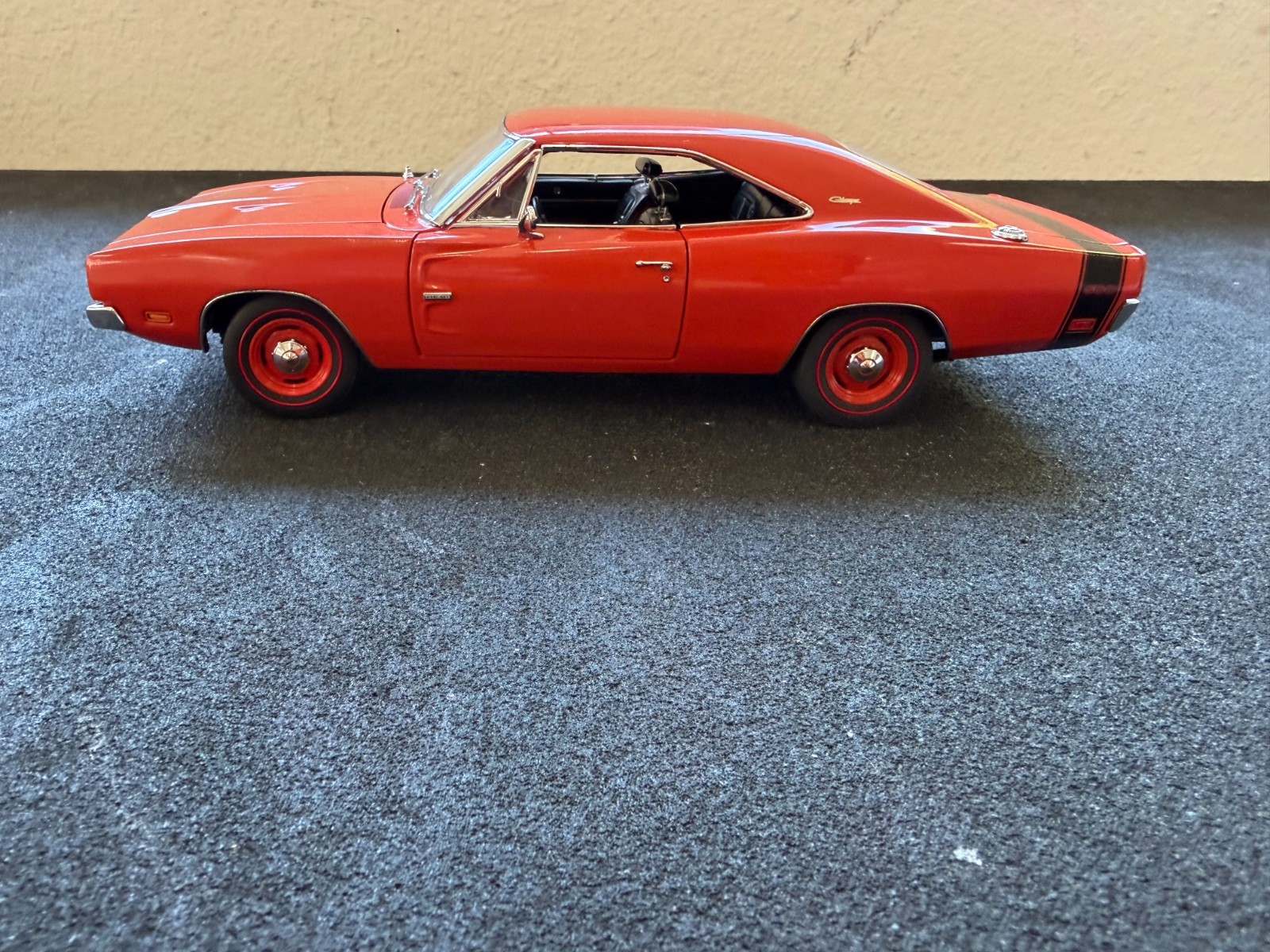 DANBURY MINT #3744/5000 1969 DODGE CHARGER 500 Orange with box