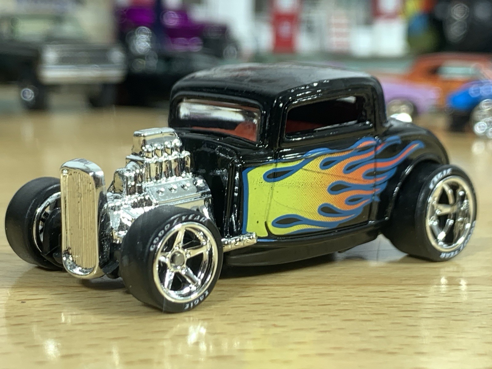 Vintage 1997 Hot Wheels ’32 Ford Black Flamed Hot Rod Custom Wheel Swap