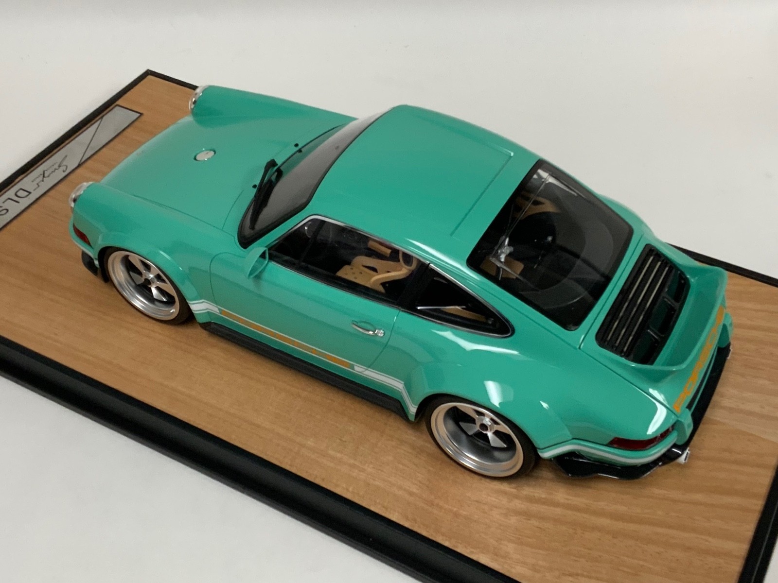 1/12 scale IVY model of the Porsche 911 Singer DLS Teffany Blue Wood Base 40 pcs