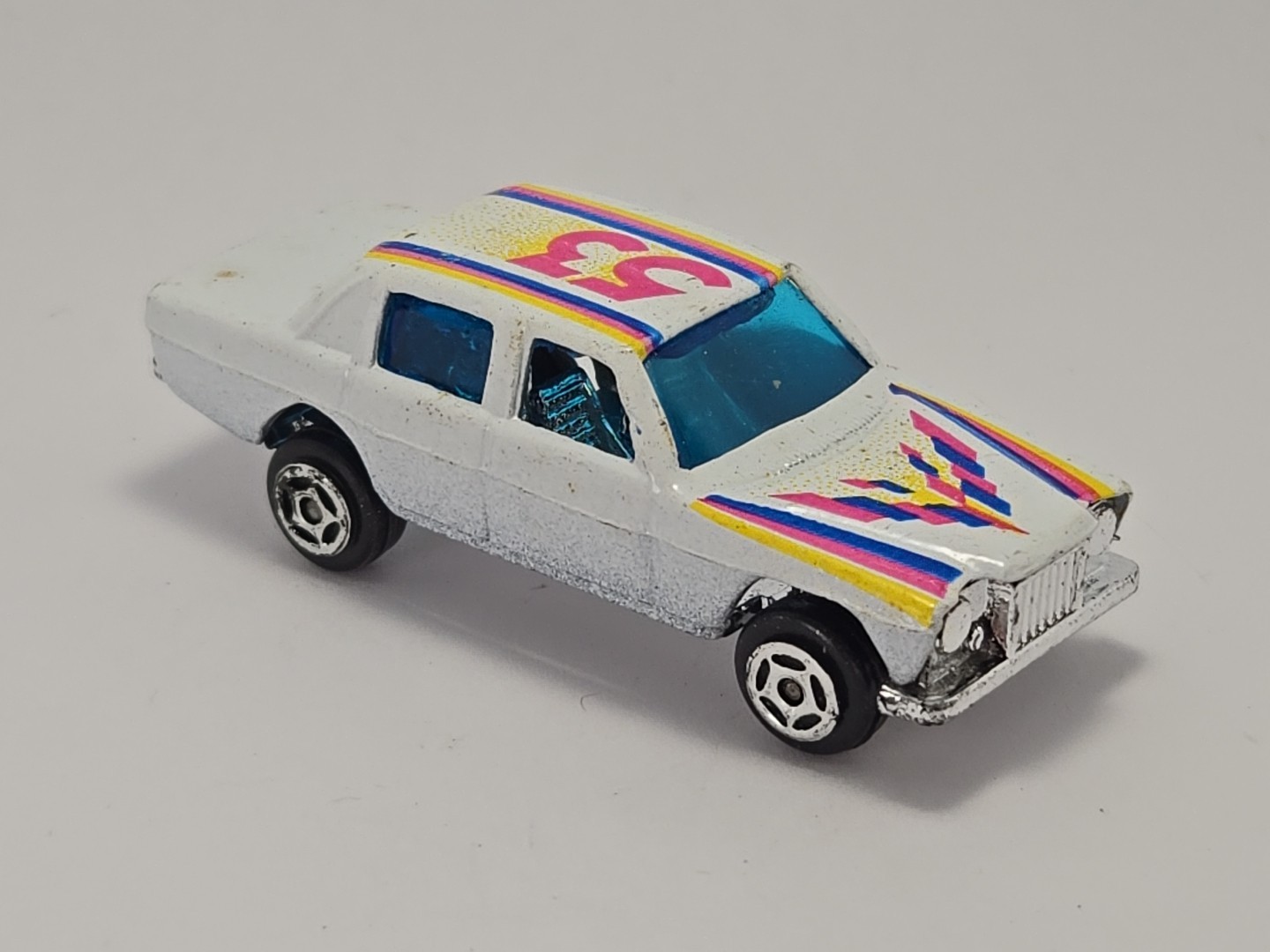 1969 – 1975 Volvo 164 Sedan 1/64 Scale Summer Brand Die-Cast Car