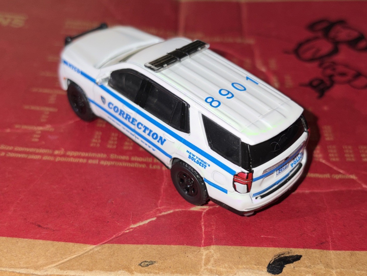 1/64 Kitbash Chevy Tahoe NYCD New York City Corrections Department Transport