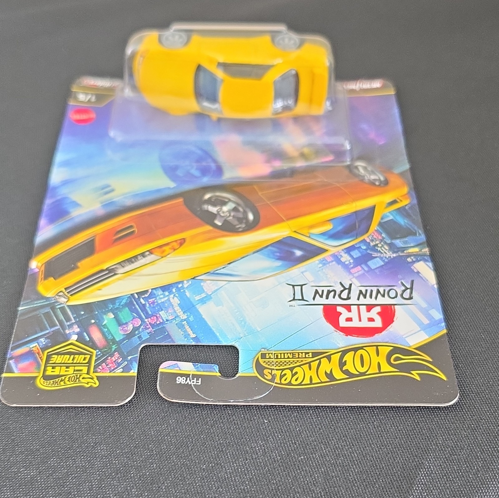 Hot Wheels Car Culture Ronin Run II 1994 Nissan Skyline GT-R R32 Yellow 1:64