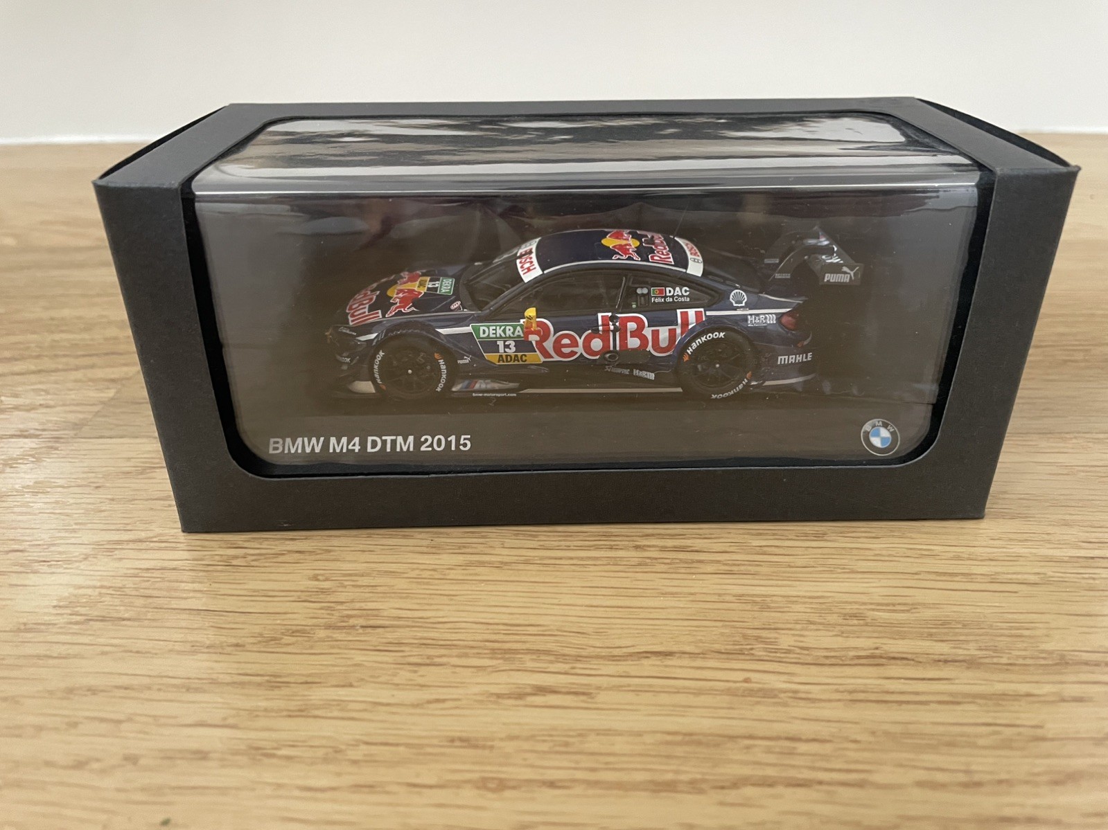 SPARK BMW M4 #13 DTM 2015 DA COSTA 1/43 FELIX RED BULL