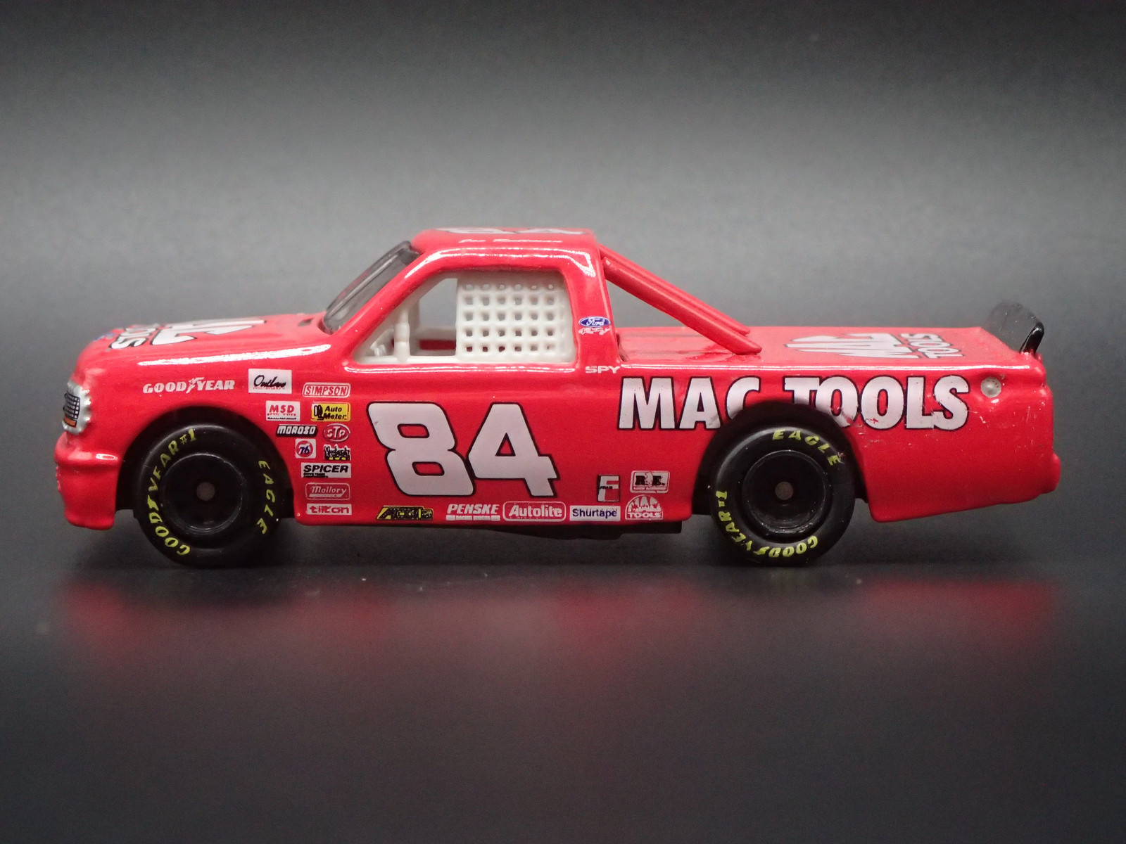 1995 95 FORD F150 #84 JOE RUTTMAN MAC TOOLS NASCAR TRUCK 1:64 DIECAST CAR