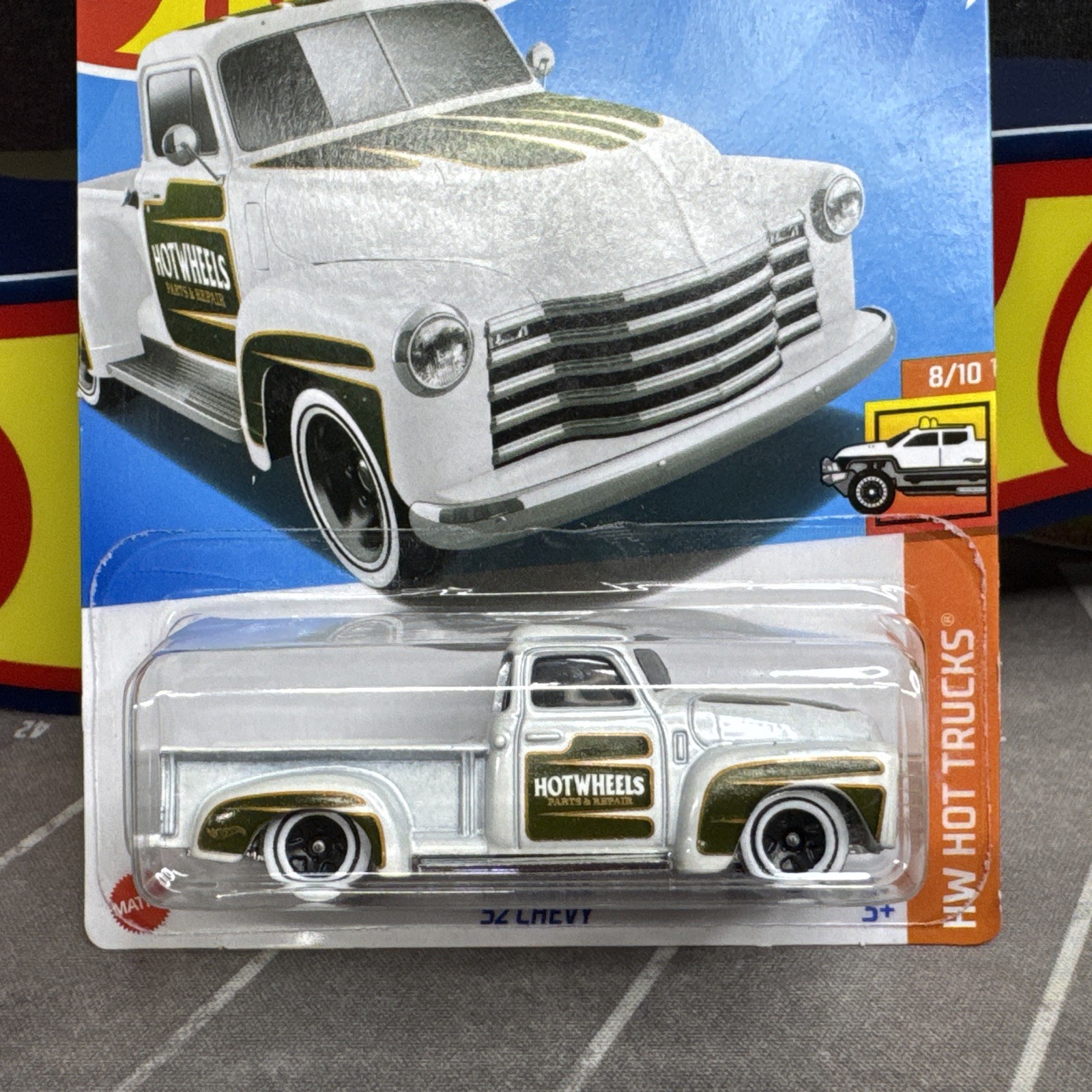 Hot Wheels HW Hot Trucks White 1952 Chevy 5 Window Pickup 8/10