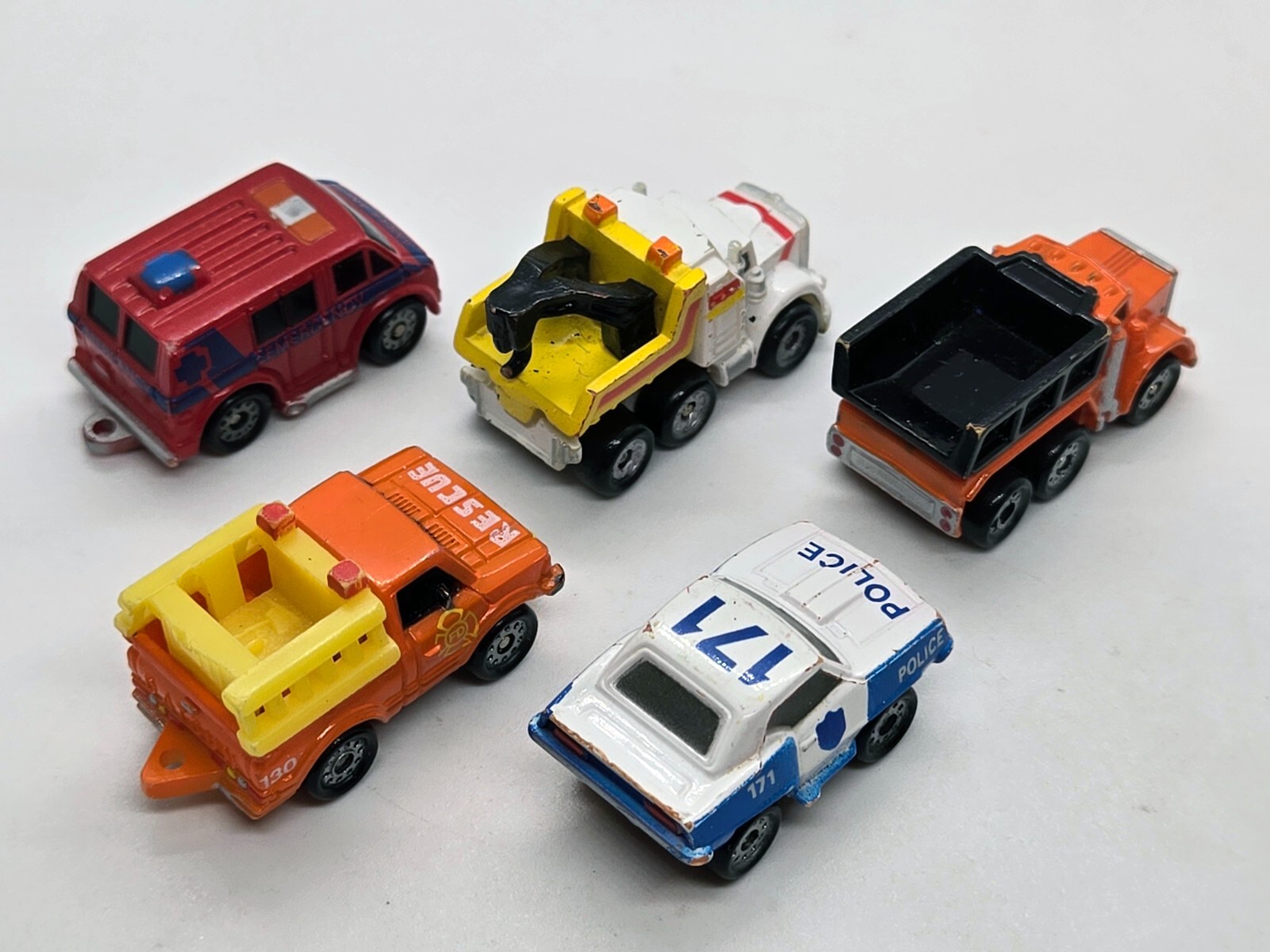 Micro Machines 1988 #7 CITY SERVICE Ambulance Police Fire Rescue Tow Dump Truck