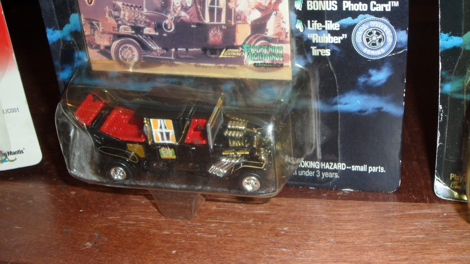 2X Johnny Lightning Munsters Barris Koach Episode 2 & Green Hornet Black Beauty