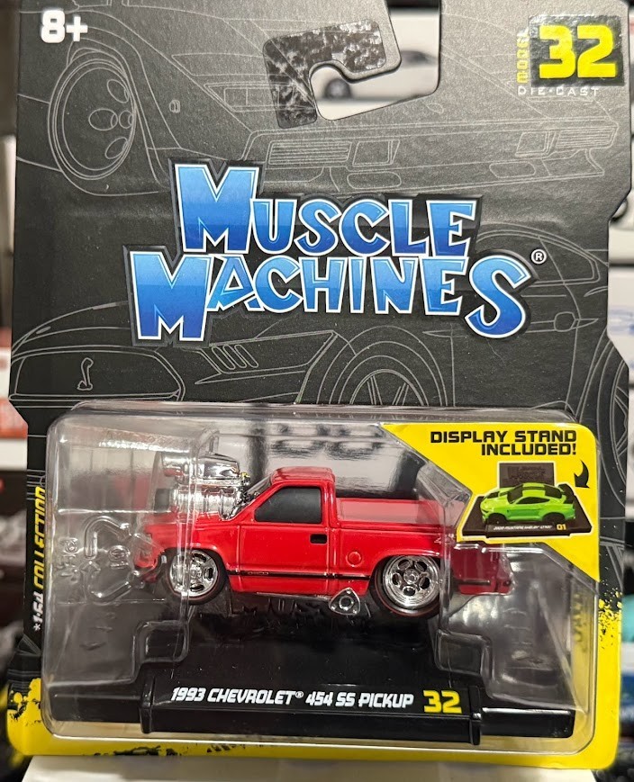 Muscle Machines 1993 Chevrolet 454 SS Pickup Truck Red 1/64