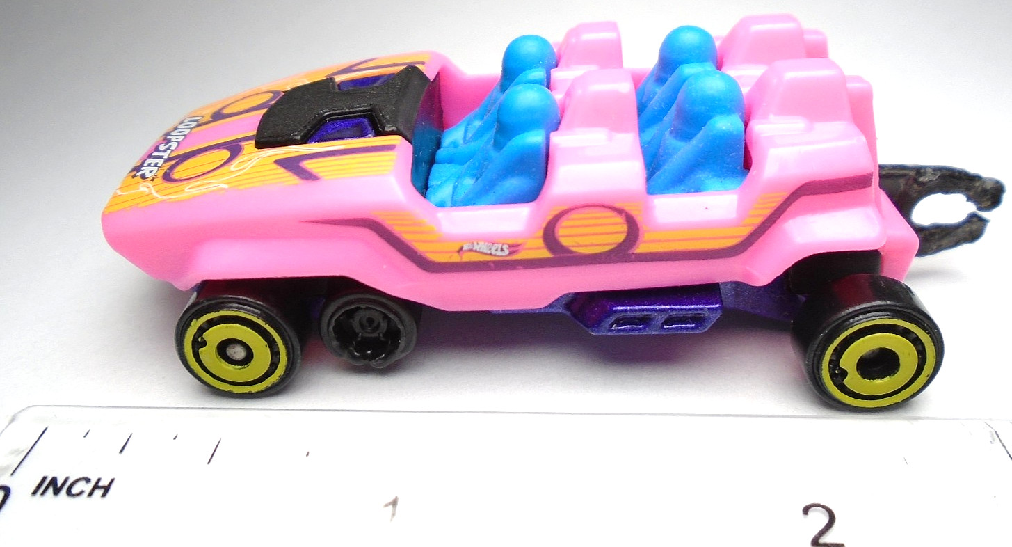 2020 HOT WHEELS HW LOOPSTER PINK 1:64 DIECAST 2 3/4″ ROLLER COASTER CAR W/ BLUE