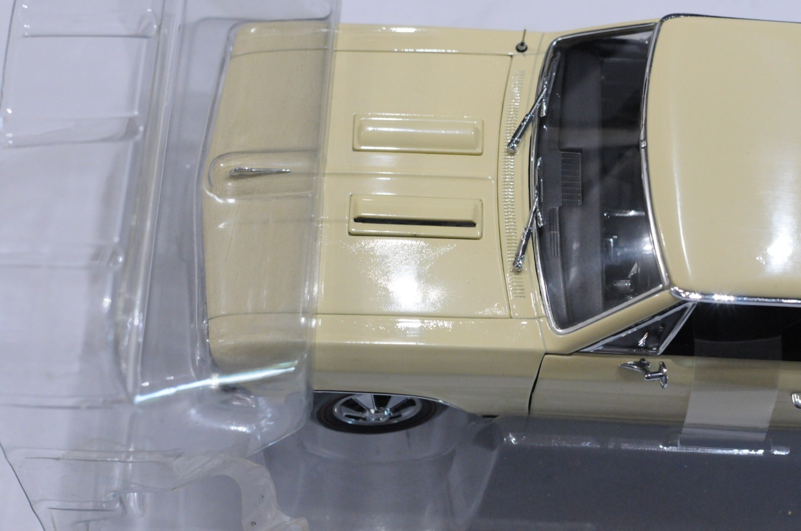 MATCO TOOLS 1966 CHEVY CHEVELLE SS396 CHAMPAGNE SCALE 1:18 LIMITED 1220/1401 NEW