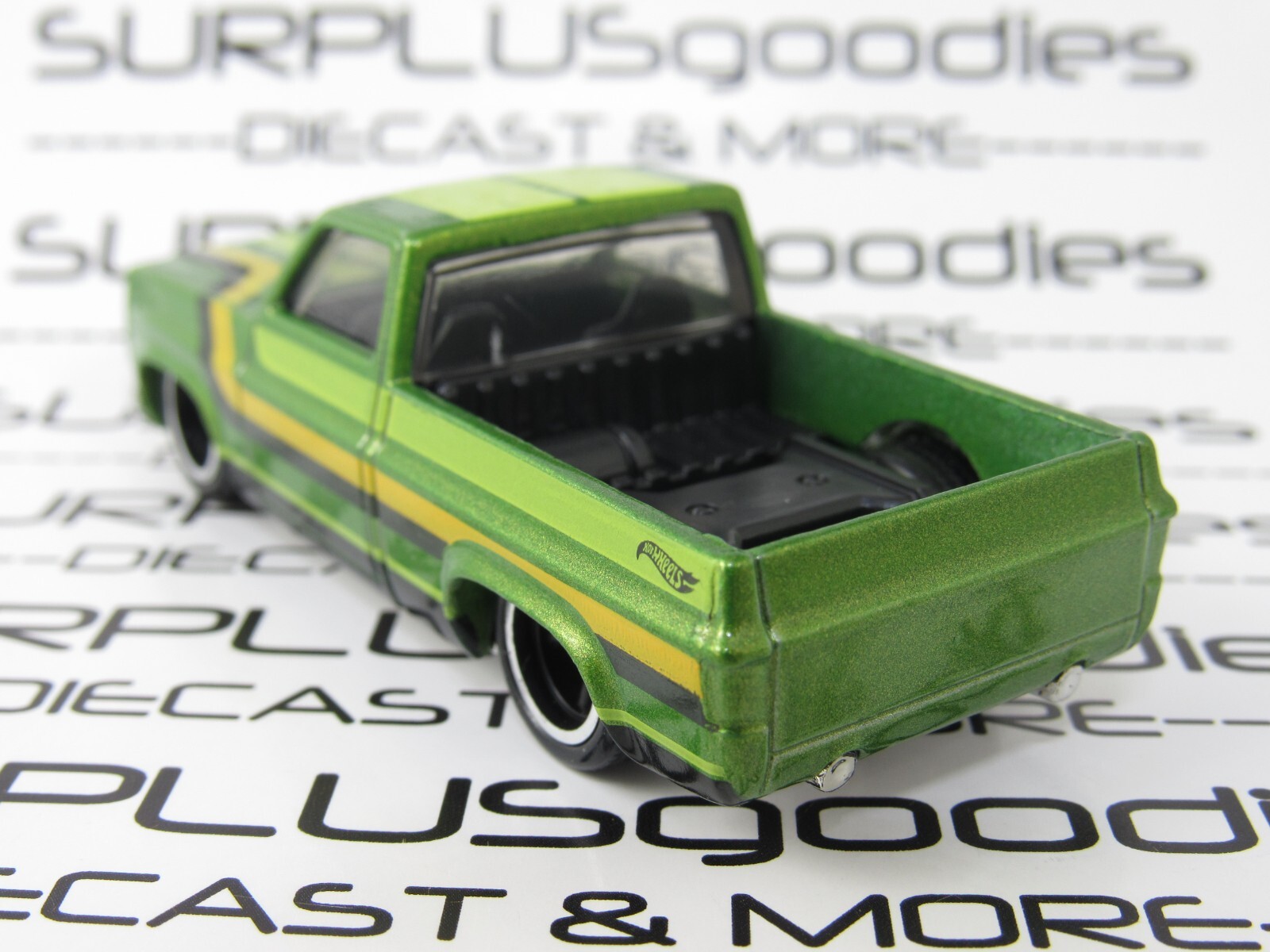 Hot Wheels LOOSE 1983 ’83 CHEVROLET SILVERADO Custom Wheel Swap w/Real Riders V4