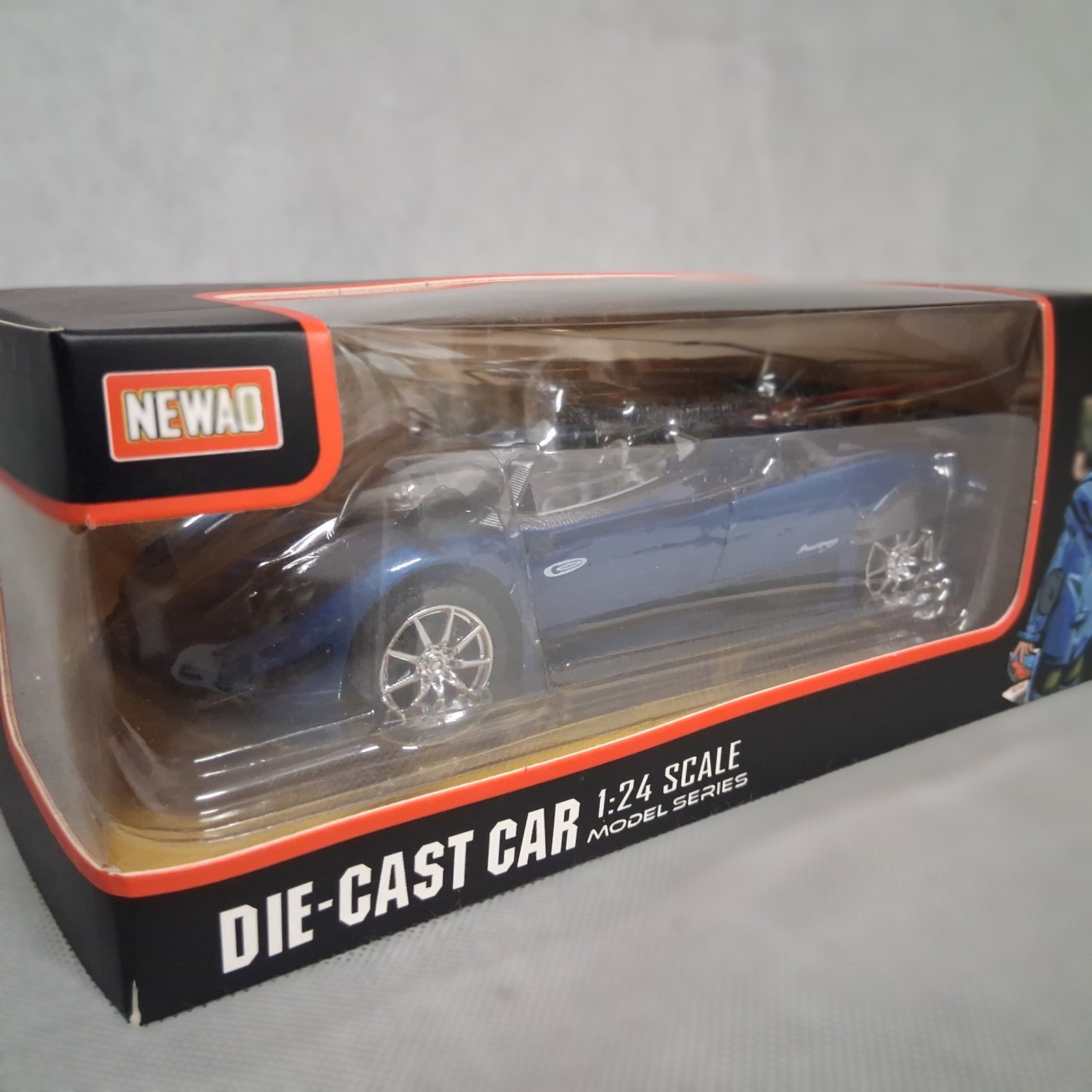 Newao Pagani Huayra Roadster Die Cast Blue 1:24 Scale Model Car New In Box